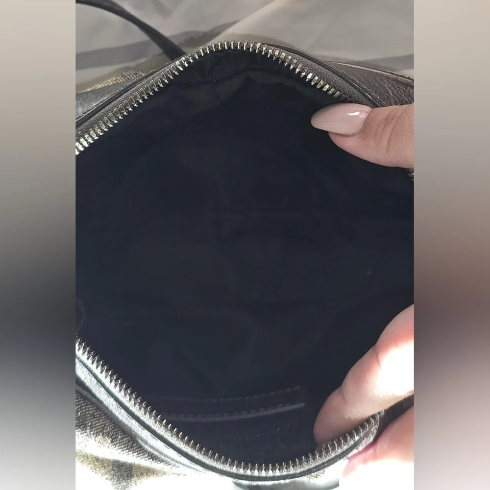 HP🎉Burberry Gray Metallic Shimmer Check Camera Crossbody Bag